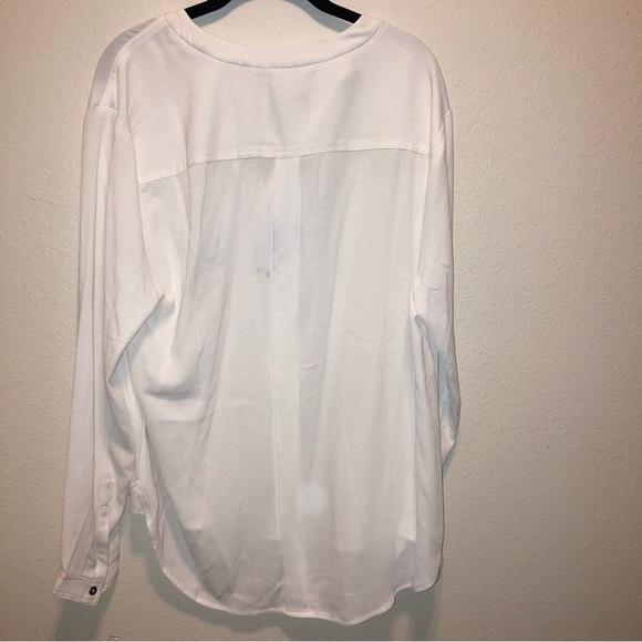 Neiman Marcus Blouse - Picture 4 of 5